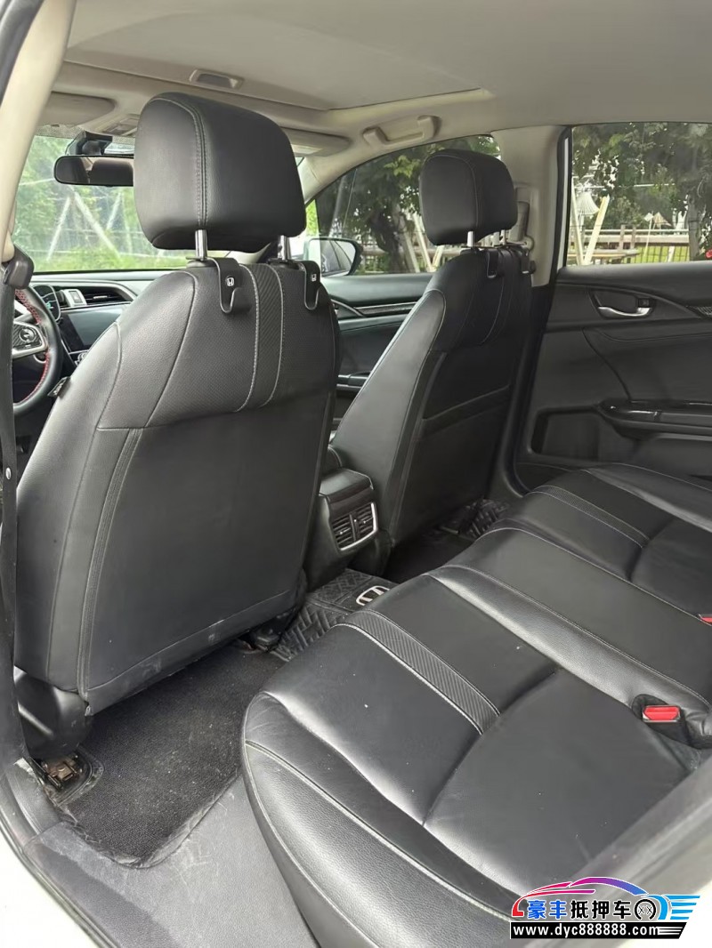 17年本田思域轿车抵押车出售