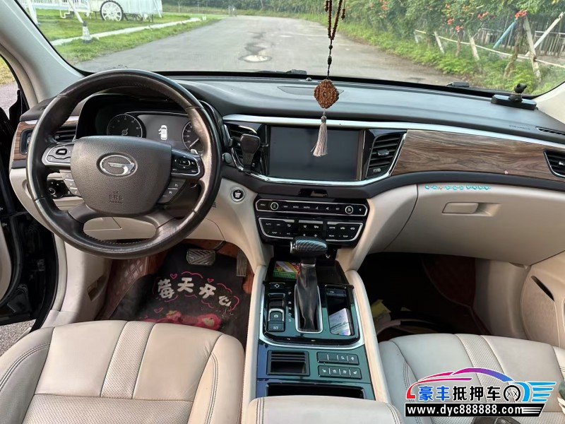 17年传祺GS8轿车抵押车出售