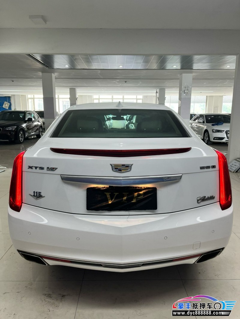 17年凯迪拉克XTS轿车抵押车出售