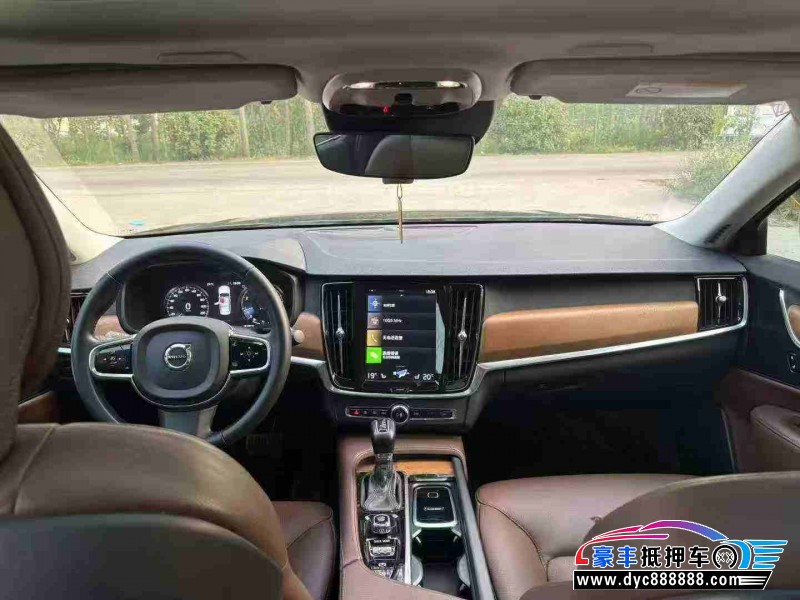 19年沃尔沃S90轿车抵押车出售