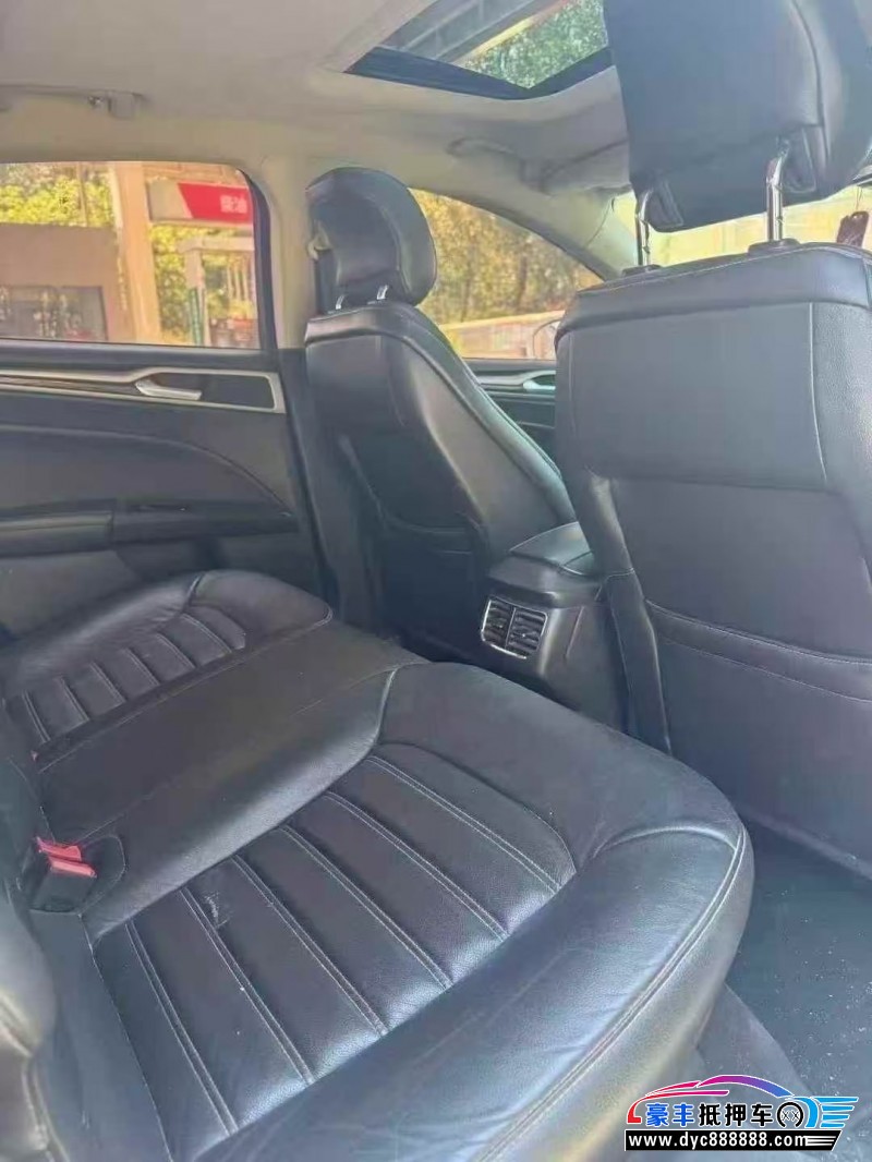 13年福特蒙迪欧轿车抵押车出售