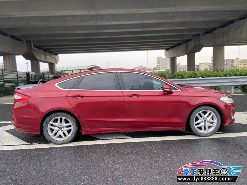 15年福特蒙迪欧轿车抵押车出售