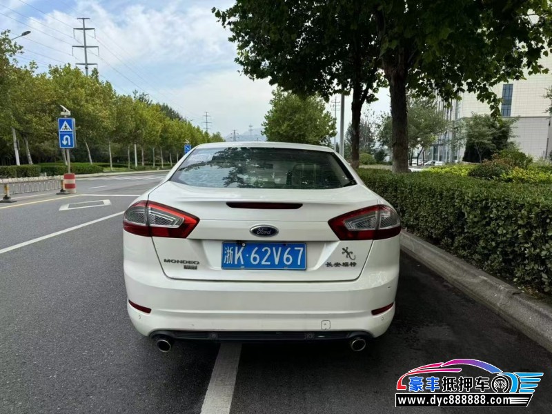 13年福特蒙迪欧轿车抵押车出售