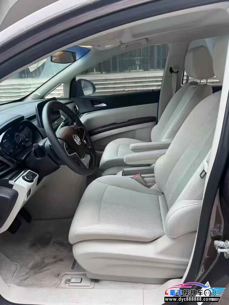 24年别克GL8轿车抵押车出售