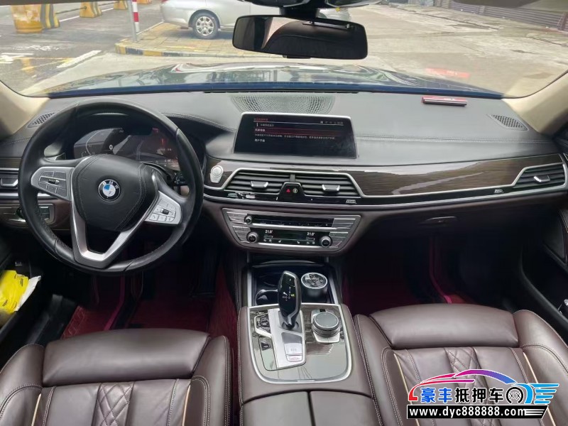 21年宝马7系轿车抵押车出售