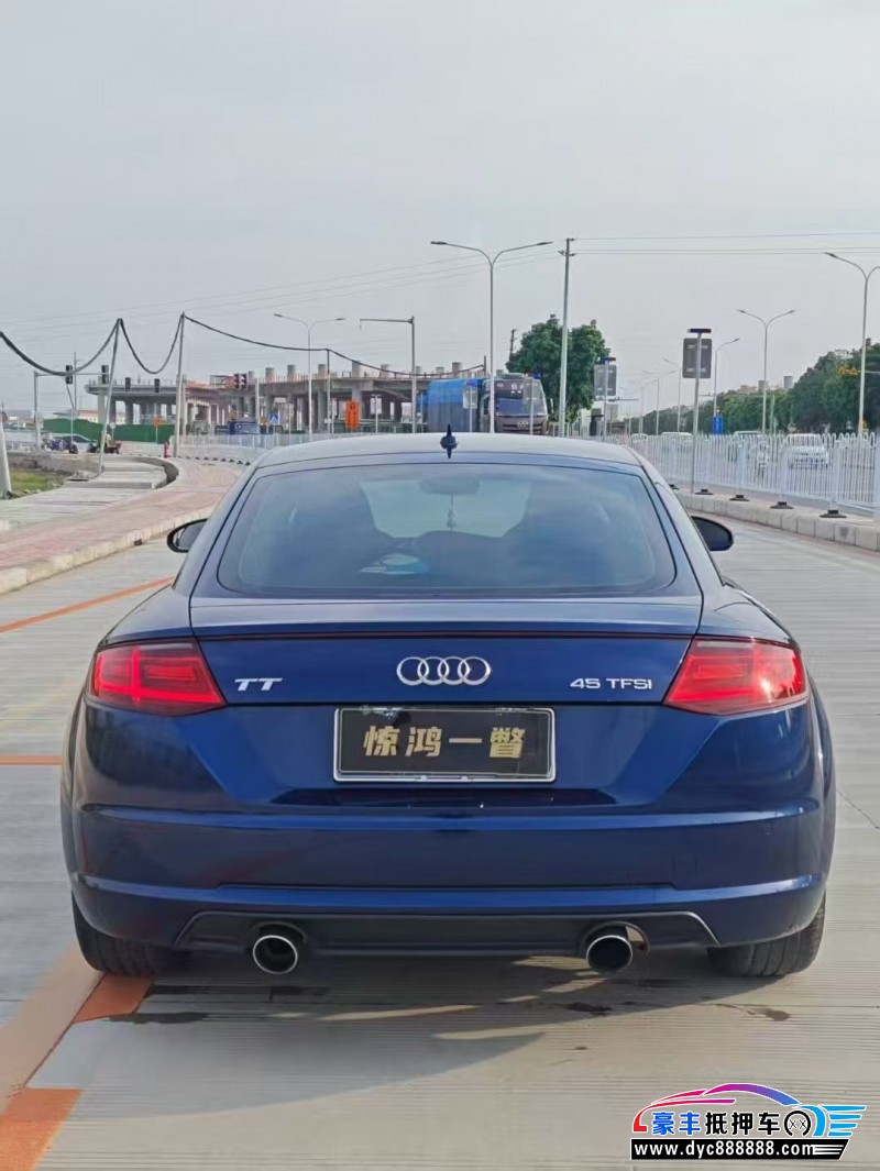 17年奥迪TT轿车抵押车出售