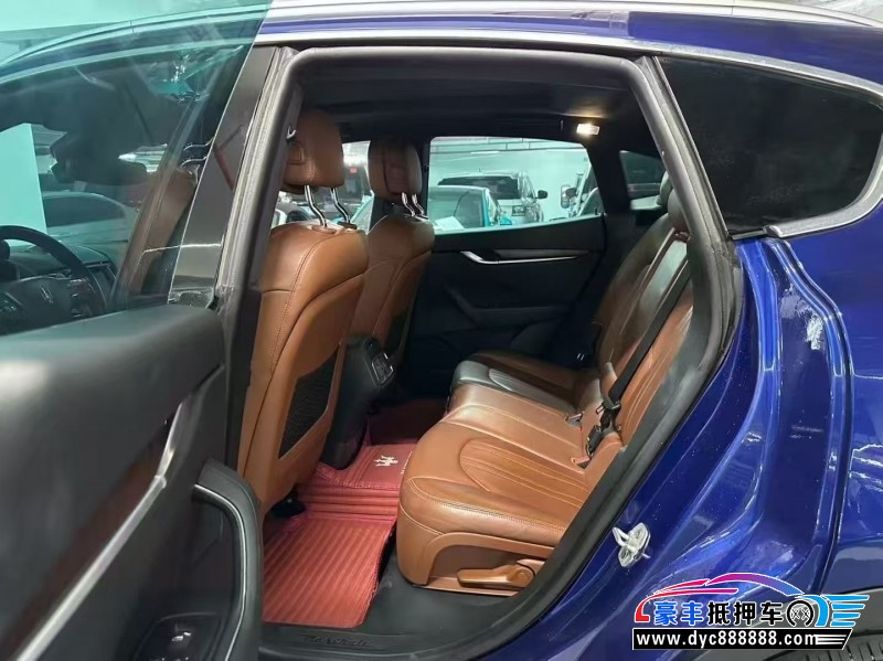 17年玛莎拉蒂莱万特轿车抵押车出售