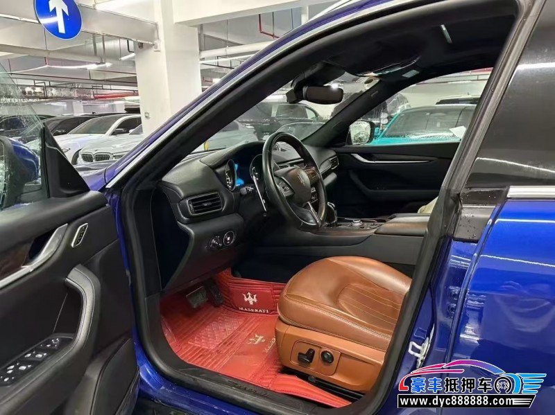 17年玛莎拉蒂莱万特轿车抵押车出售