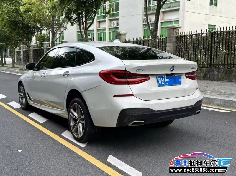 20年宝马6系轿车抵押车出售