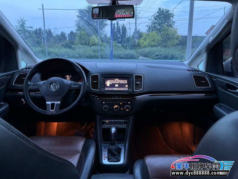 14年大众夏朗轿车抵押车出售