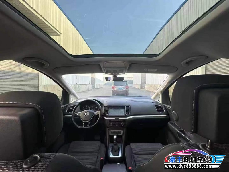 17年大众夏朗轿车抵押车出售