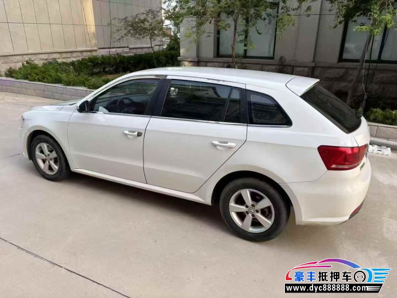 15年大众朗行轿车抵押车出售