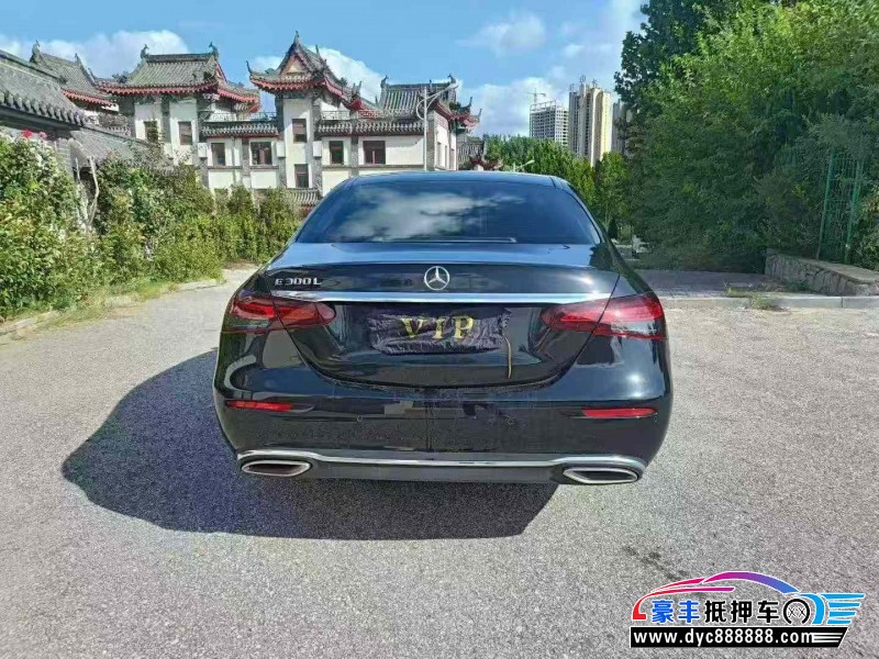 22年奔驰E轿车抵押车出售