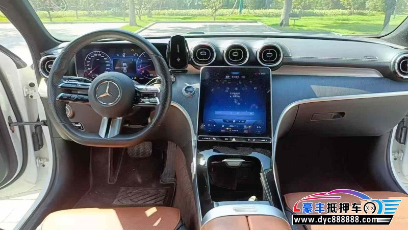 22年奔驰C轿车抵押车出售