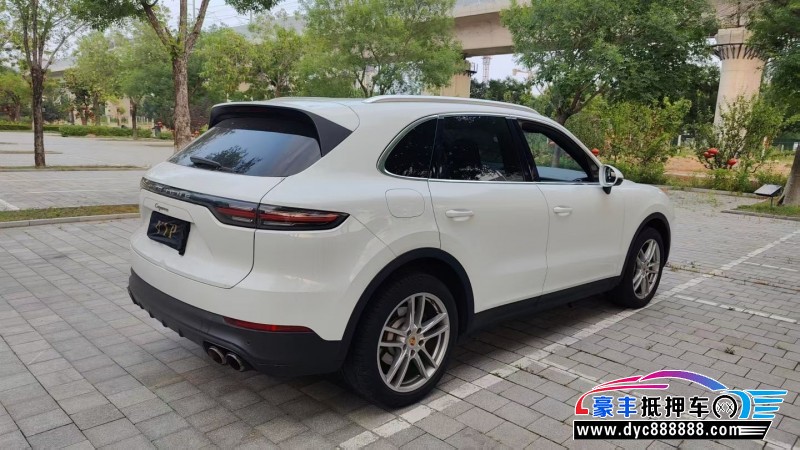 18年保时捷卡宴SUV抵押车出售