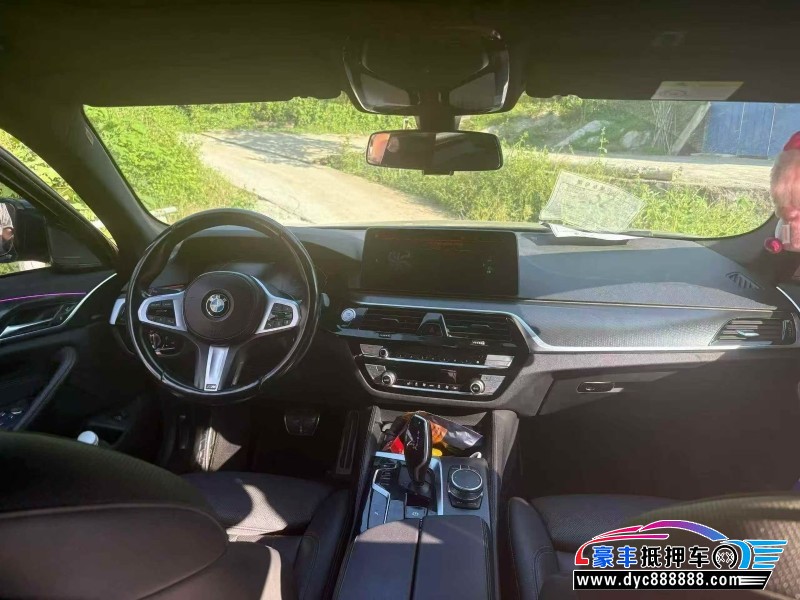 21年宝马5系轿车抵押车出售