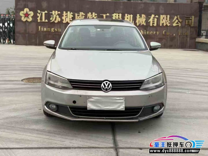 14年大众速腾轿车抵押车出售