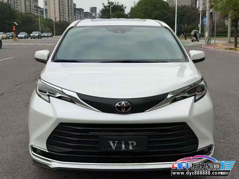 24年丰田塞纳SUV抵押车出售