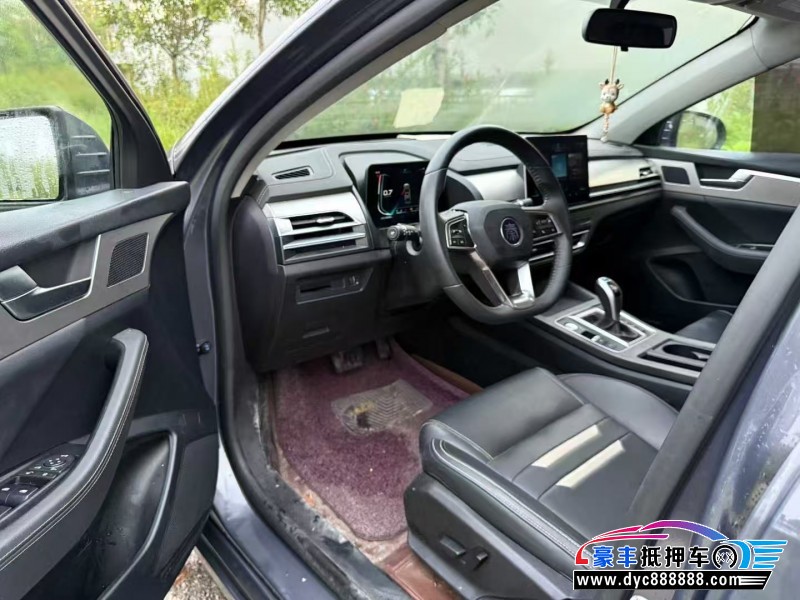 21年比亚迪秦轿车抵押车出售