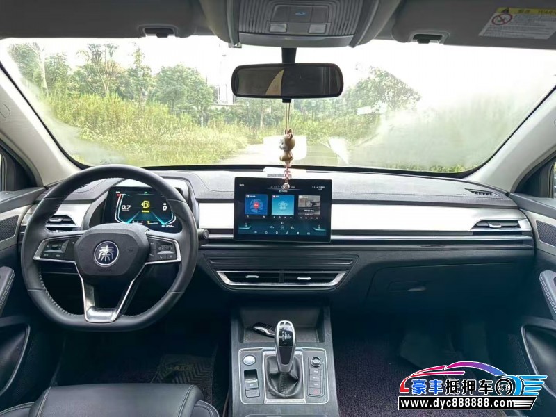 21年比亚迪秦轿车抵押车出售