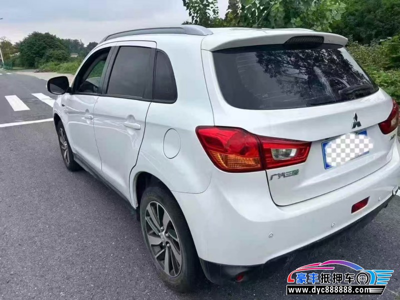 20年三菱劲炫轿车抵押车出售