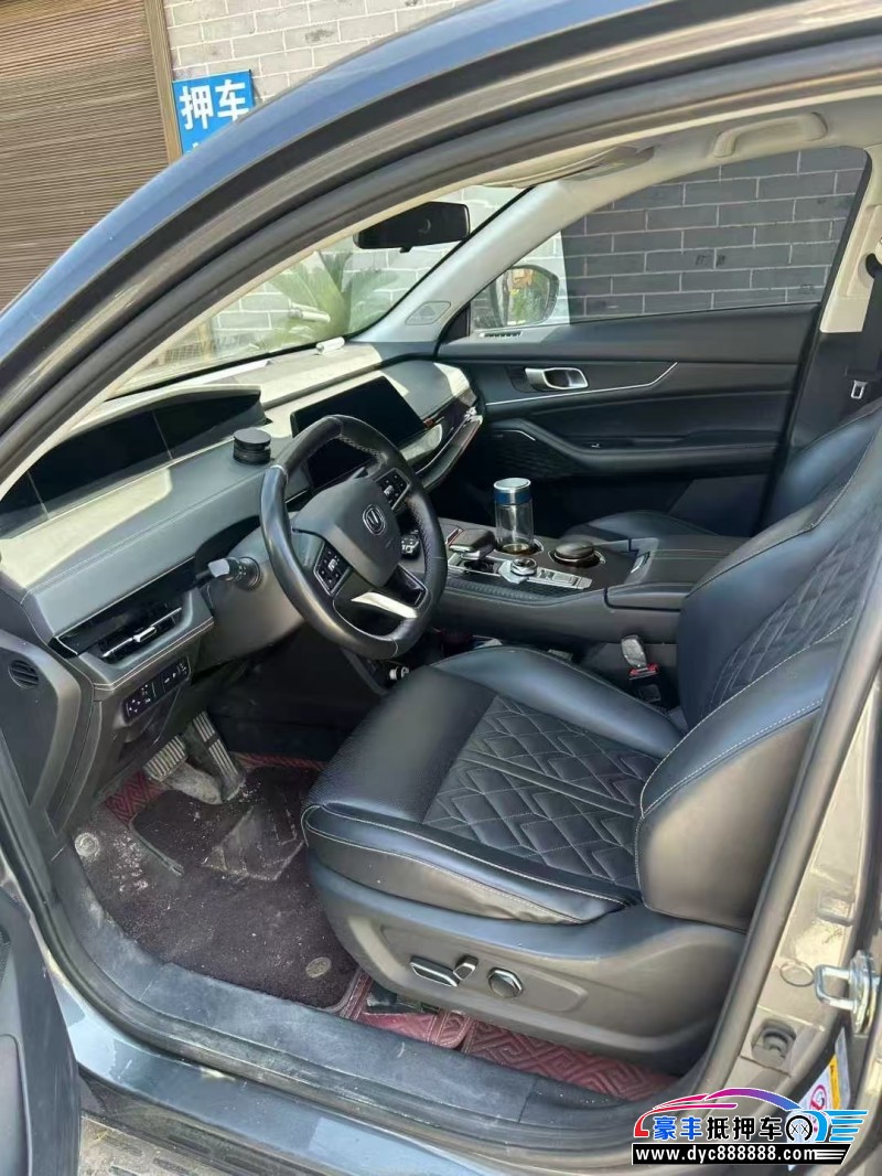 21年长安长安UNI轿车抵押车出售