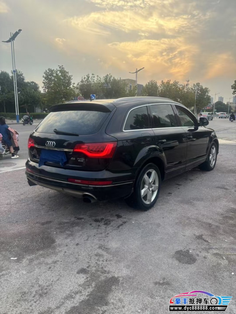 13年奥迪Q7轿车抵押车出售