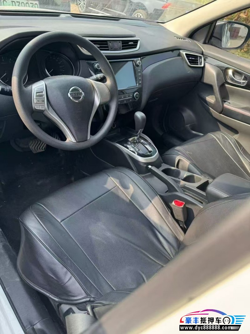 17年日产逍客轿车抵押车出售