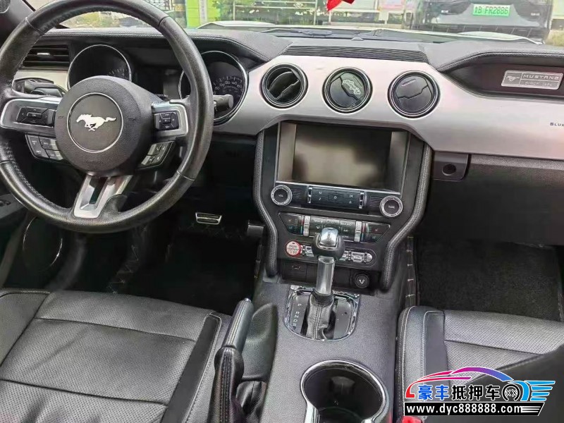 16年福特野马轿车抵押车出售