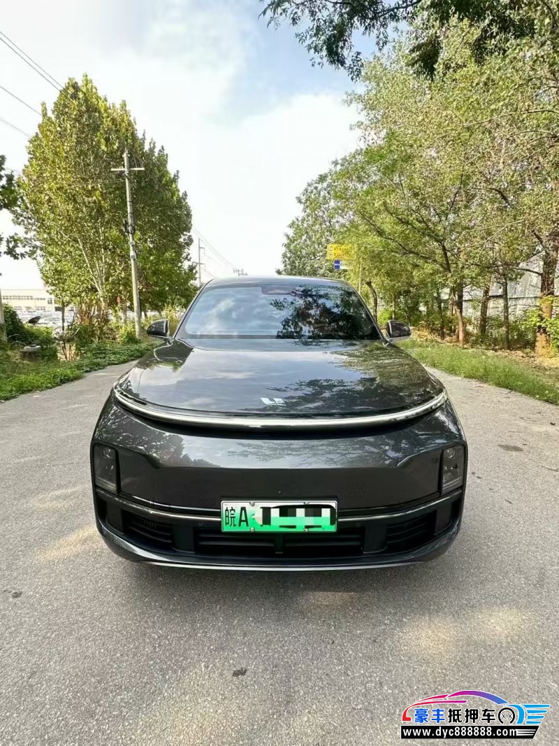 23年理想L8轿车抵押车出售