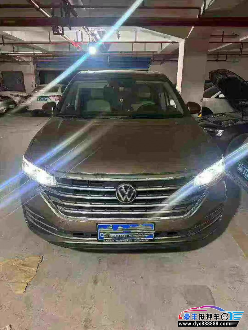 21年大众蔚然轿车抵押车出售