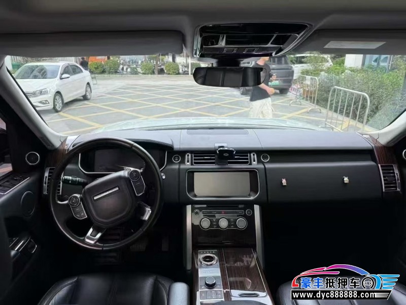 18年路虎揽胜行政轿车抵押车出售