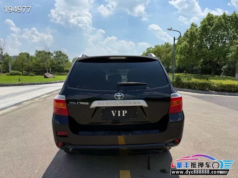 12年丰田汉兰达轿车抵押车出售