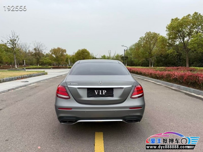 19年奔驰E轿车抵押车出售