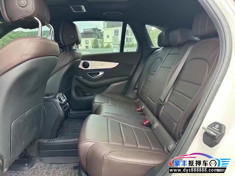 22年奔驰GLC轿车抵押车出售