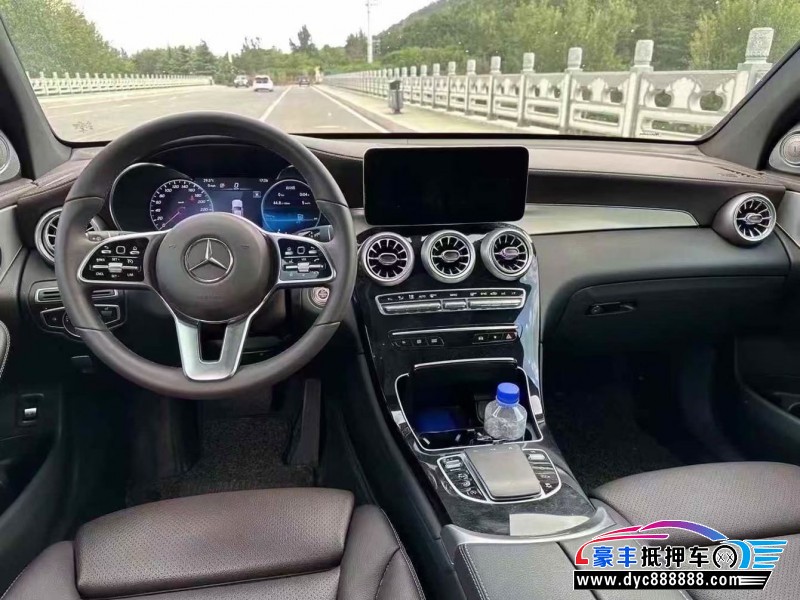 22年奔驰GLC轿车抵押车出售