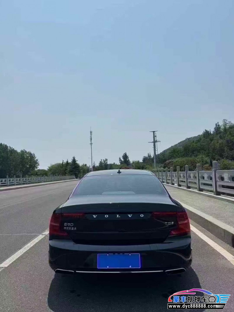 19年沃尔沃S90轿车抵押车出售