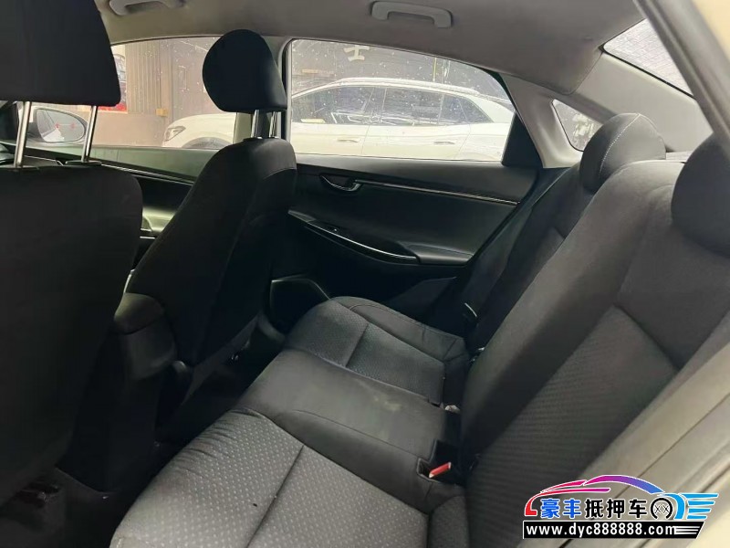 21年现代悦动轿车抵押车出售