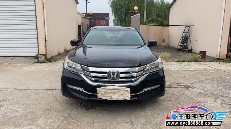 14年本田雅阁轿车抵押车出售