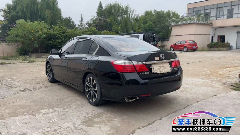 14年本田雅阁轿车抵押车出售