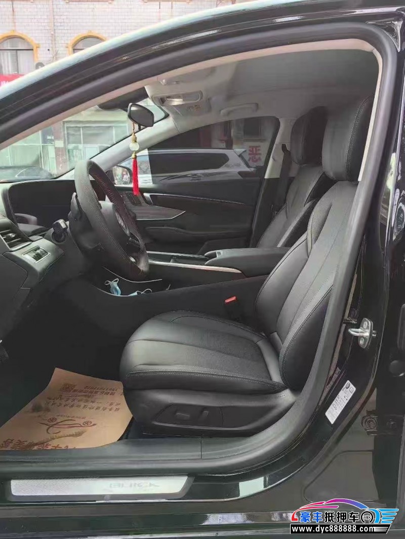 24年别克君越轿车抵押车出售