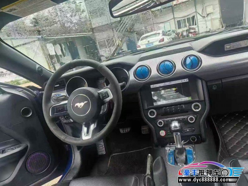 16年福特野马轿车抵押车出售