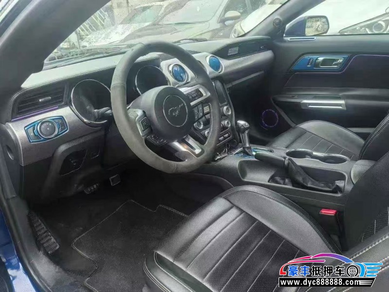 16年福特野马轿车抵押车出售