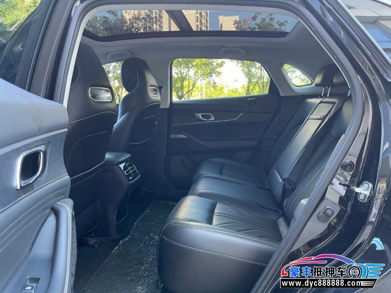 24年长安长安UNI轿车抵押车出售