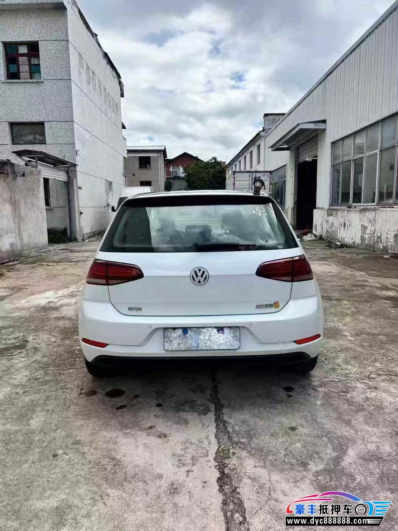19年大众高尔夫轿车抵押车出售