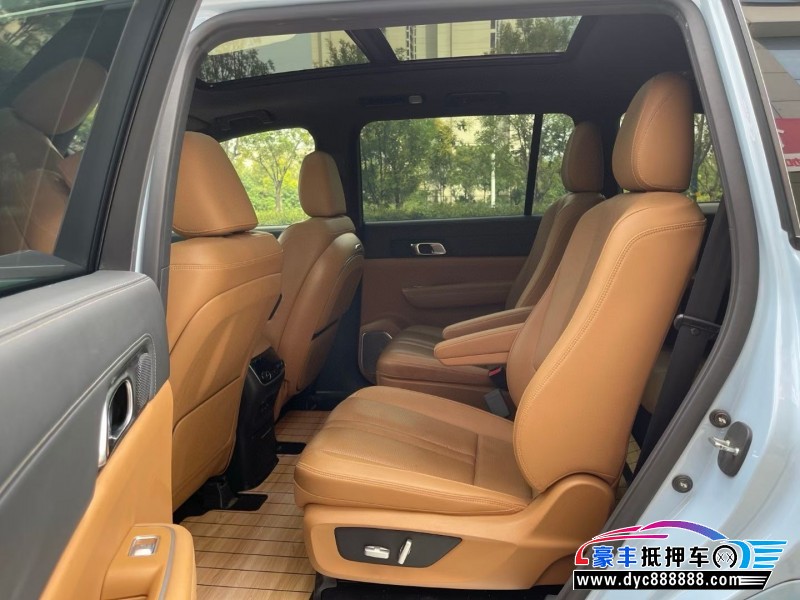 21年理想ONE轿车抵押车出售