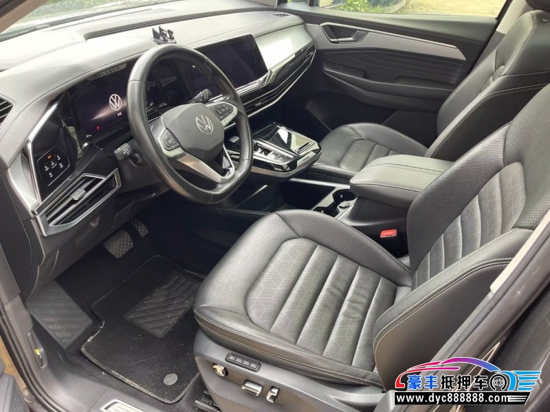 22年大众揽镜轿车抵押车出售