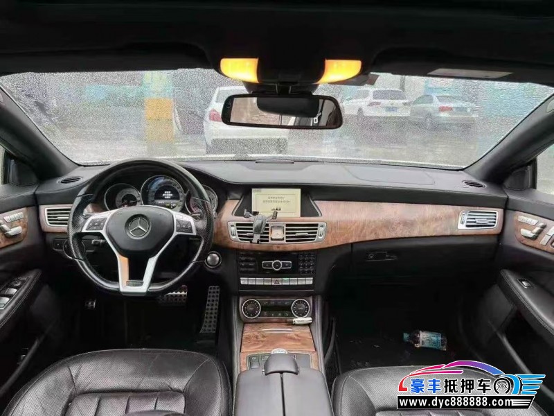 14年奔驰CLS轿车抵押车出售