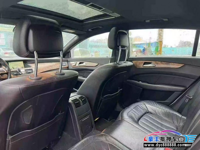 14年奔驰CLS轿车抵押车出售