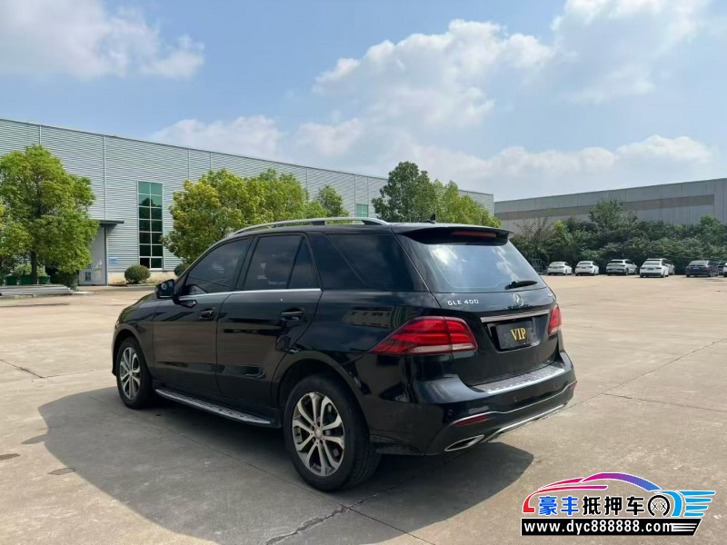 16年奔驰GLE轿车抵押车出售